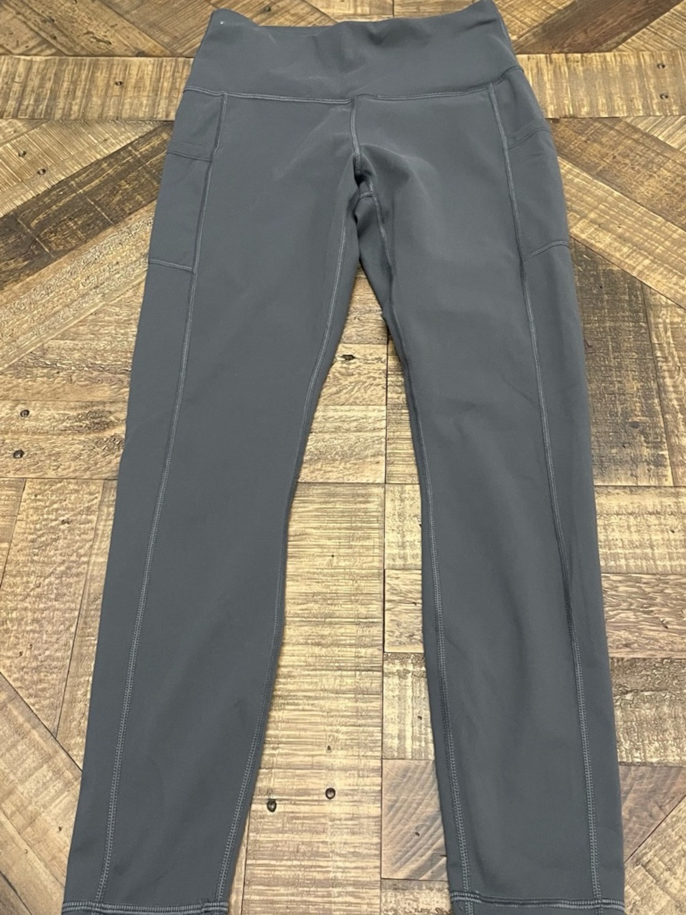 Fengbay Gray Capri Workout Leggings with Pockets size Small